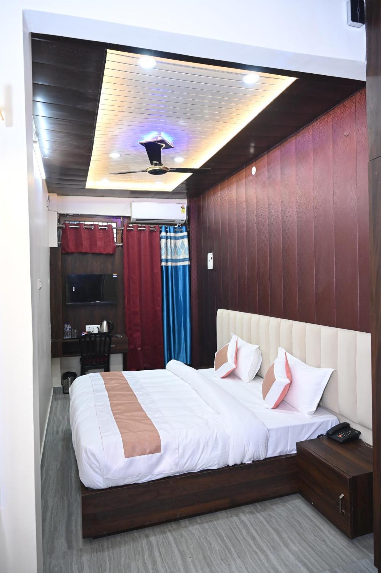 Sun High Stay Luxury Guest House Варанаси Экстерьер фото