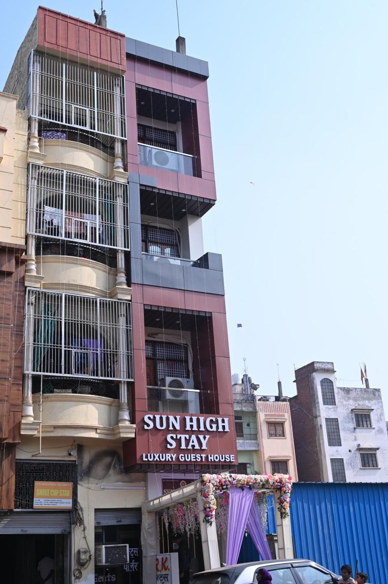 Sun High Stay Luxury Guest House Варанаси Экстерьер фото